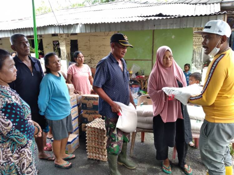 Wujudkan Kepedulian, Janses Simbolon Bantu Warga Korban Rob di Sei Mati