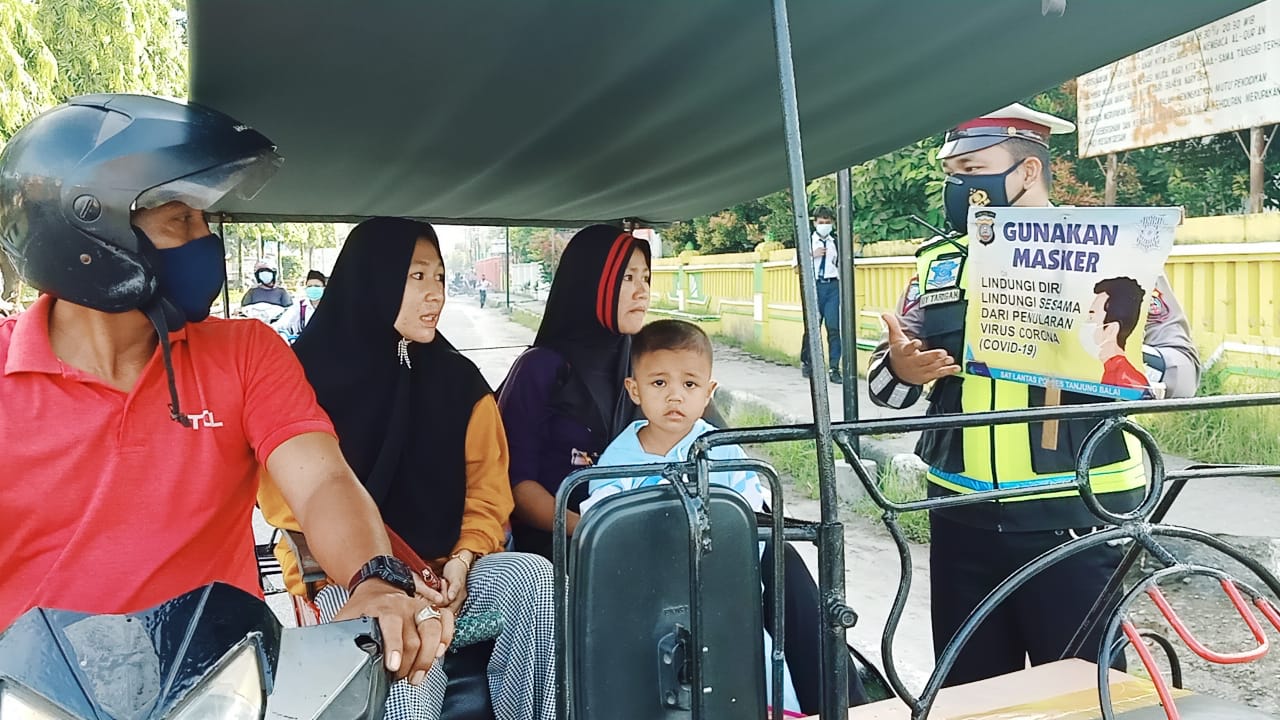 Satlantas Polres Tanjungbalai Melaksanakan Kegiatan Public Speaking Pencegahan Covid-19