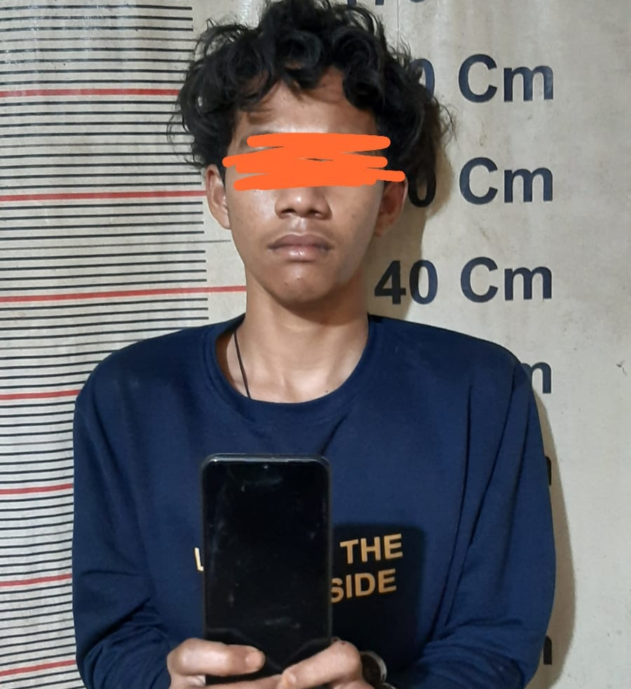Gegara Gak Dikasih Duit, Pria Ini Rampas HP Pengemudi Pickup