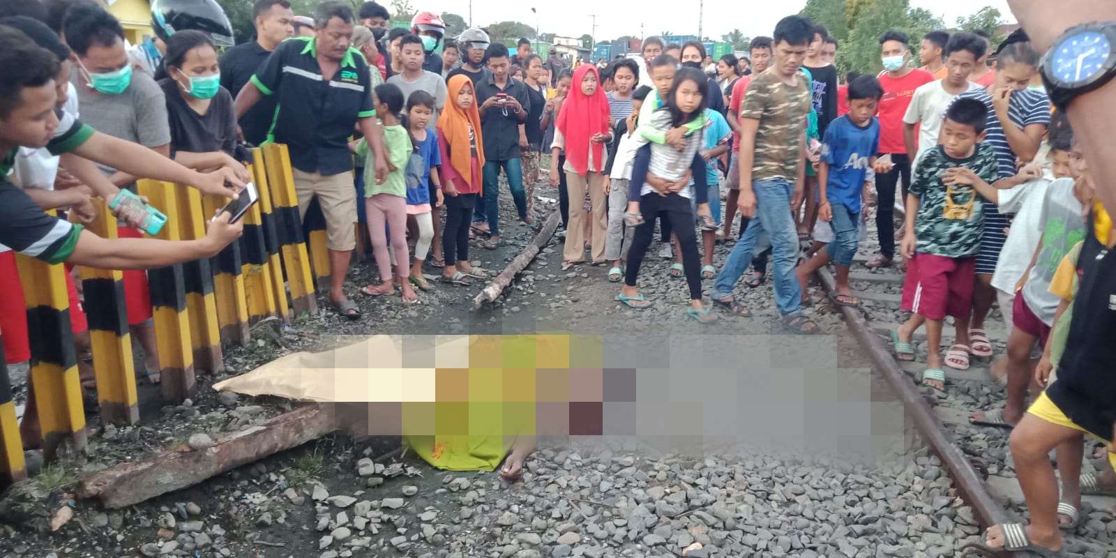 Siregar Tewas Disambar KA, Warga dan Petugas Cuma Jadi “Penonton” 