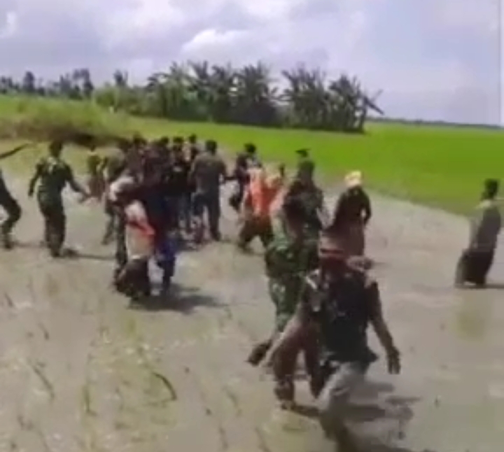 Bentrok TNI & Petani di Desa Seituan Viral di Media Sosial