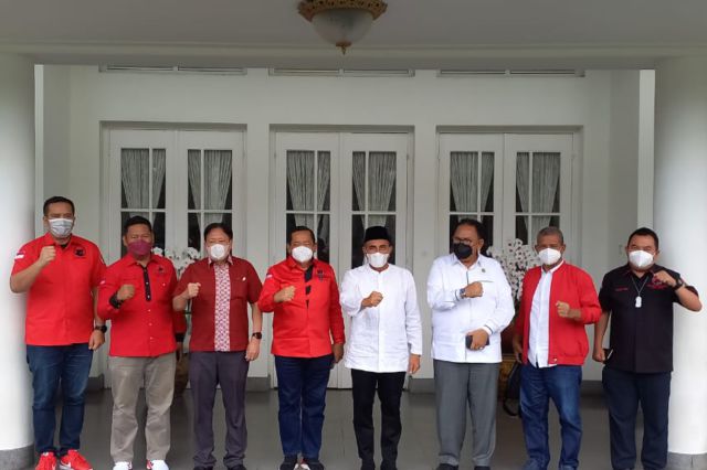 Gubsu Dukung Usulan Pembangunan Patung Bung Karno di Parapat