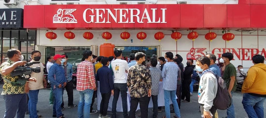 Asuransi Generali Didemo, OJK Desak Klaim Nasabah Diselesaikan