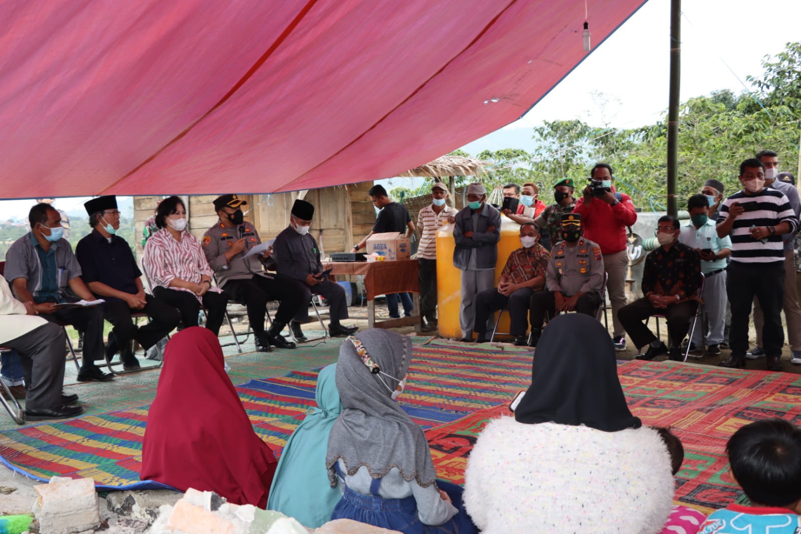 Kapolres Bersama Bupati Karo Gelar Kegiatan Press Release Kebakaran Mesjid AL-Muslimun Desa Ndeskati