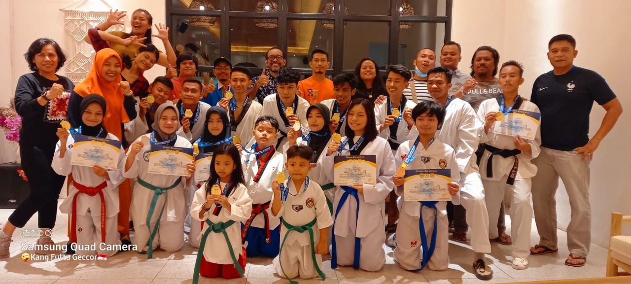 Taekwondo Simalungun Raih 13 Medali Emas, 2 Perak dan 1 Perunggu Di Martabe Open Sumut