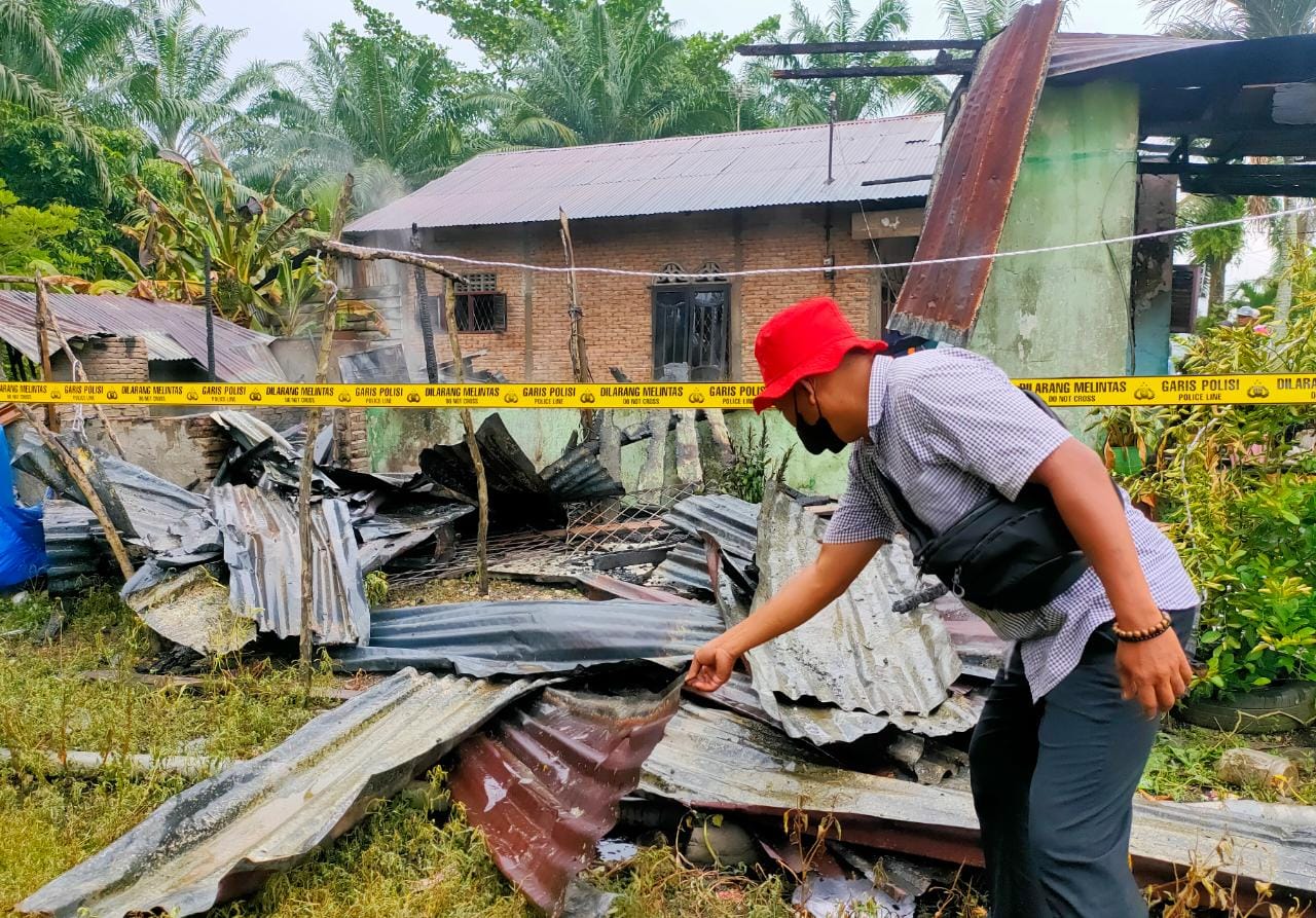 Diduga Korsleting Listrik, Satu Unit Rumah Ludes Dilalap Sijago Merah