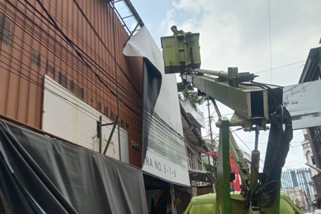 Kejar Target Pajak, BPPRD Kota Medan Tertibkan Reklame Membandel di Kota Medan