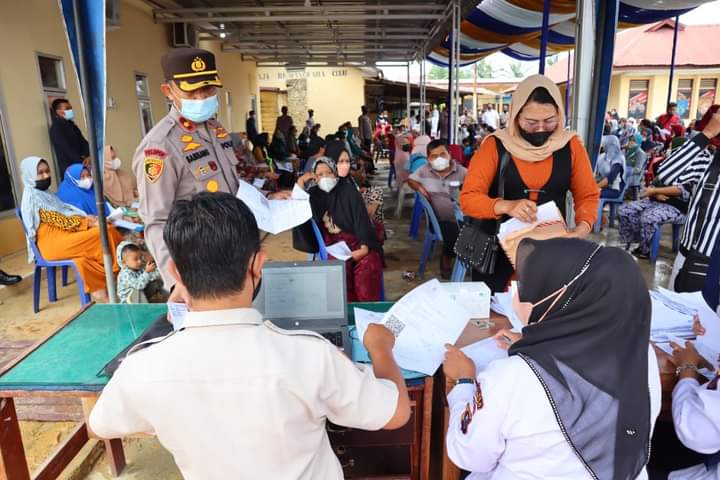 Kapolres Labuhanbatu Monitoring Pembagian BTPKL Dan PoS Pam Di Labusel