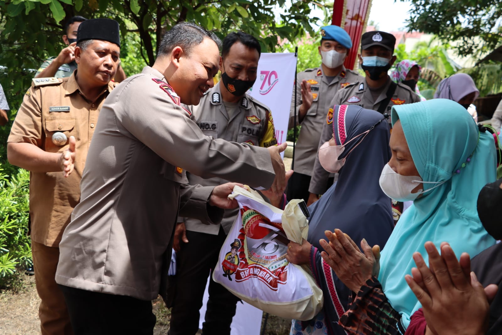Polres Labuhanbatu Laksanakan Bedah Rumah Warga Kurang Mampu