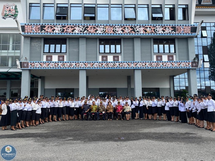 Bupati Tanah Karo Serahkan SK Pengangkatan P3K Guru Formasi 2021