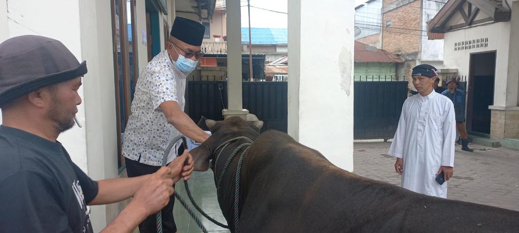 Polres Tanah Karo Sembelih 3 Ekor Lembu Dan 2 Ekor Kambing