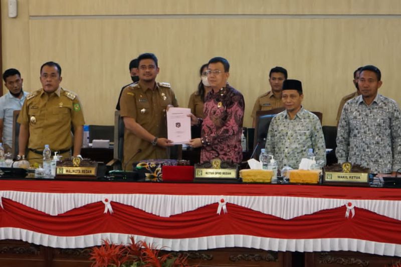 Paripurna DPRD Medan, Bobby Nasution Sampaikan Nota Pengantar tentang Pengelolaan Keuangan Daerah