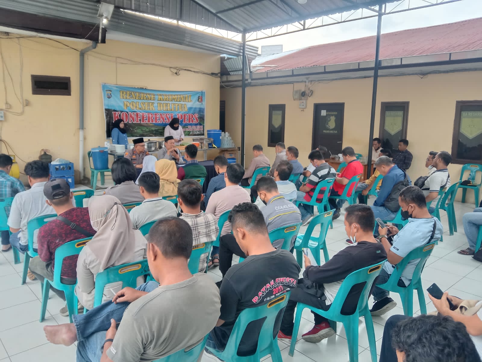 Polsekta Deli Tua Gelar Syukuran Kenaikan Pangkat Tiga Personel