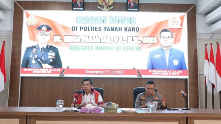 Kunker di Tanah Karo, Dr. Hinca Panjaitan Disambut Langsung Polres Tanah Karo