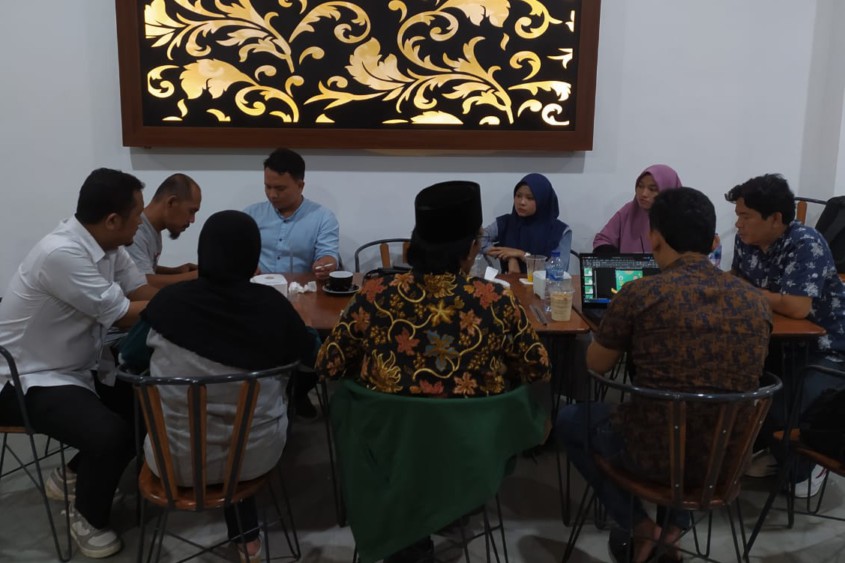 Pimpinan Wilayah Ikatan Sarjana Al Washliyah (PW ISARAH) Sumatera Utara menggelar rapat persiapan untuk membentuk simpul-simpul Sarjana Penggerak di seluruh kabupaten/kota se-Sumatera Utara.