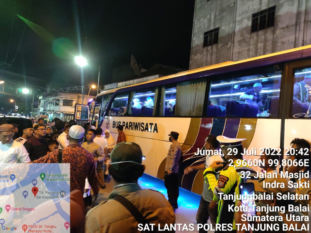 Menyambut Kedatangan Jemaah Haji, Personil Polres Tanjungbalai Laksanakan Pengawalan & Pengamanan Lalin