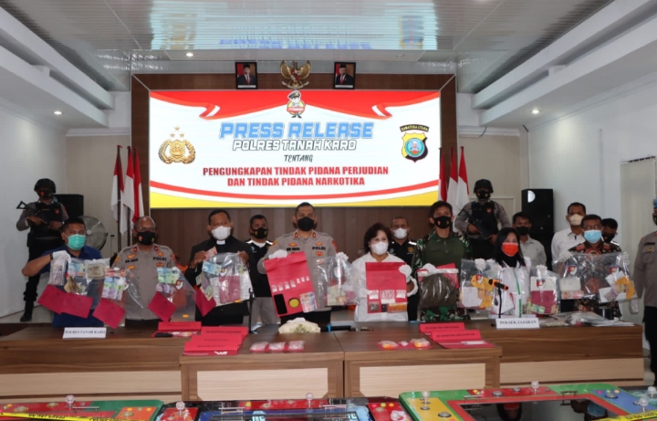 Kapolres Tanah Karo Paparkan Kasus Pengungkapan Narkoba & Judi