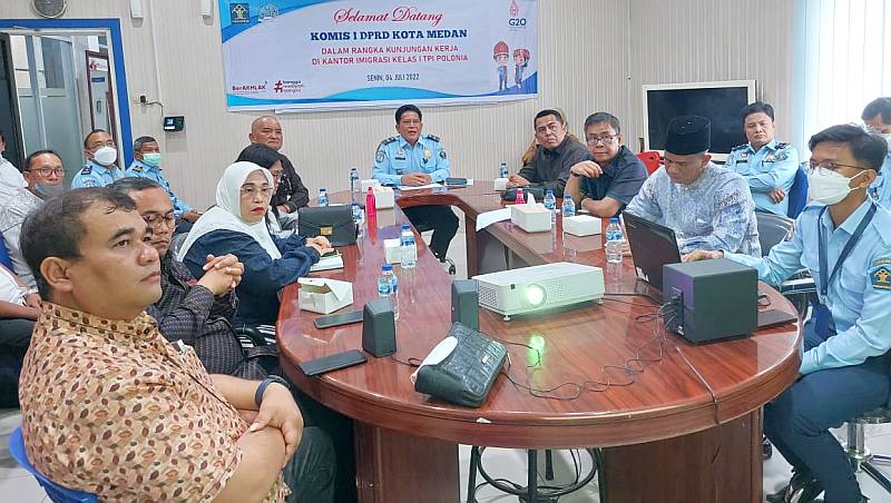 Komisi I DPRD Medan Ingatkan Imigrasi Fokus Awasi Pengungsi Orang Asing