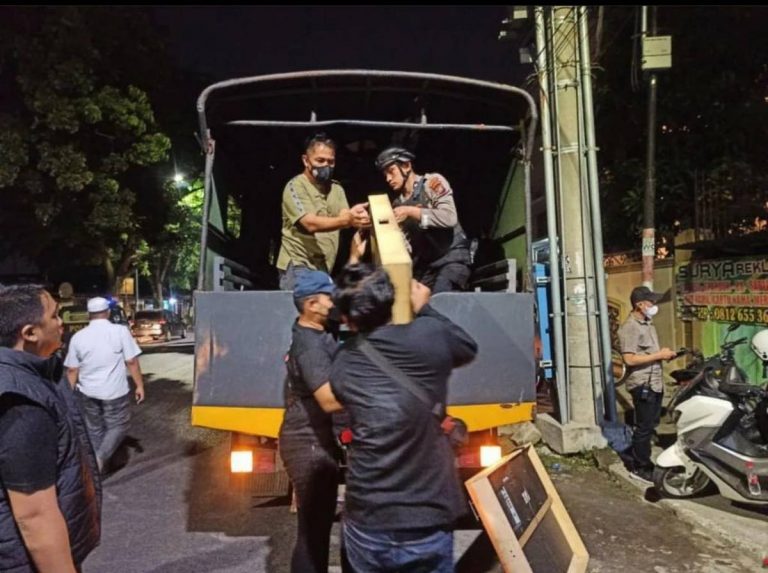 Serangan Fajar Sat Reskrim Polrestabes Medan Grebek Lokasi Judi di JL. Jermal 15