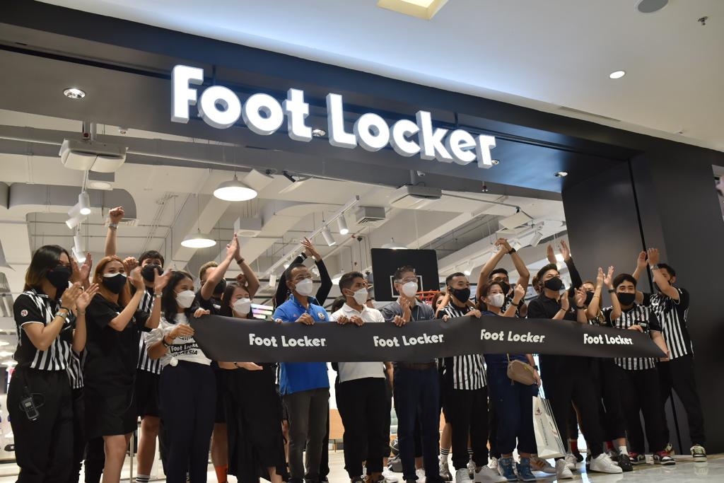Foot Locker Kembali Bekerja Sama Dengan Seniman Lokal