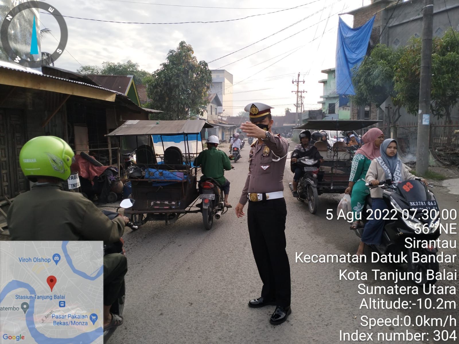 Personel Satlantas Polres Tanjungbalai Giatan Pengaturan Lalu Lintas Padat Pagi