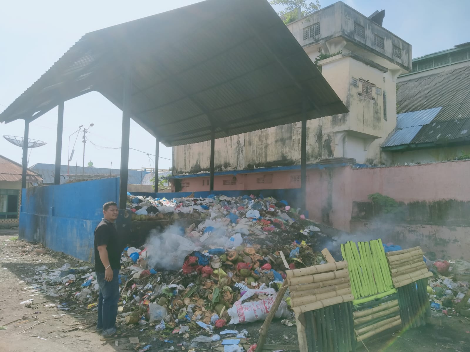 Bau Busuk Menyengat,Tempat Pembuangan Sampah di Eks Pasar Baru Rantauprapat Perlu Dikaji Ulang