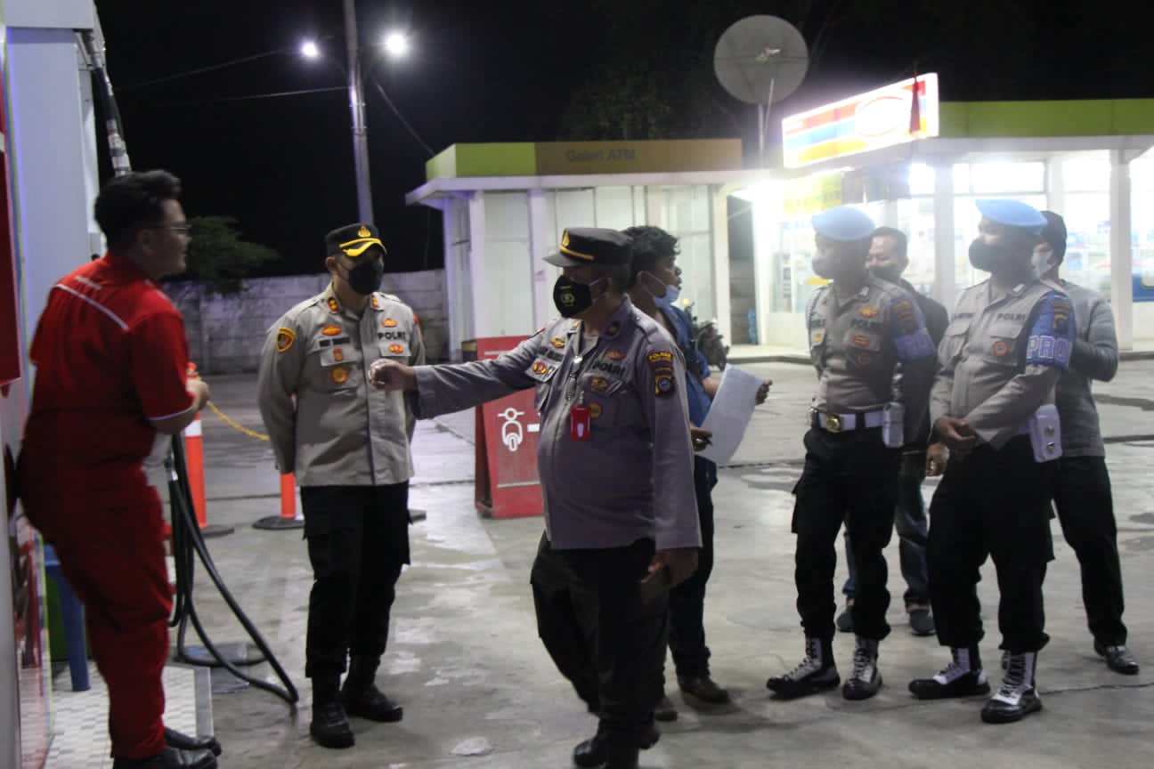 Cek Ketersediaan BBM, Kapolres Tanah Karo Patroli Ke SPBU