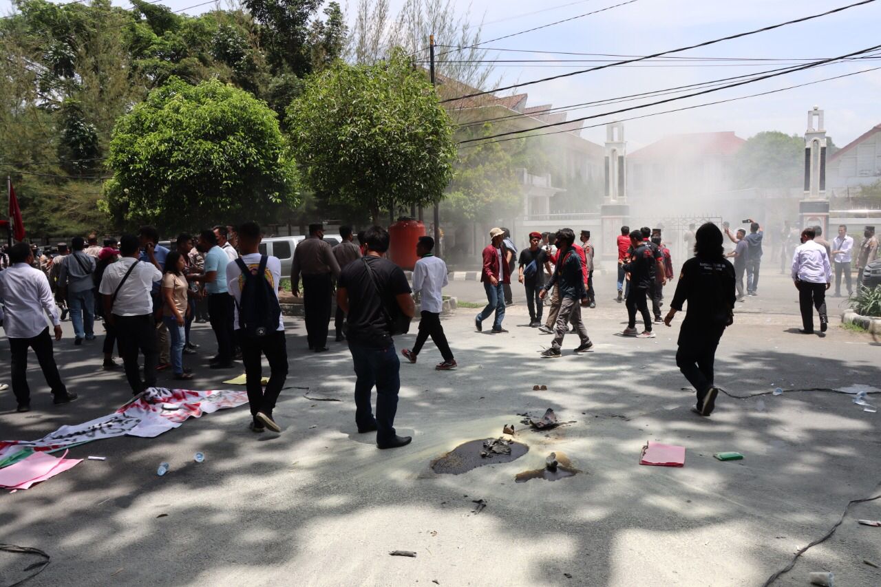 Demo Kenaikan BBM Di Siantar Ricuh, Kapolres : Saya Siap Dicopot Karena Ini