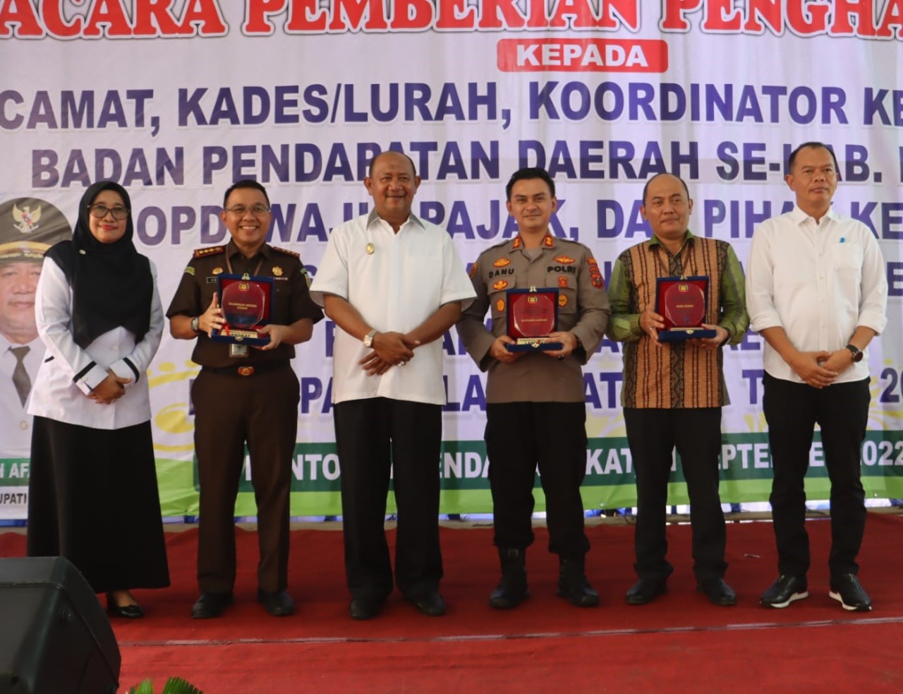 Kapolres Langkat Terima Penghargaan dari PLT Bupati Langkat Dalam Menggali Potensi PAD