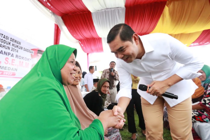 Ihwan Ritonga Sosialisasi Perda Kawasan Tanpa Rokok, di Jalan Bersama Ujung, Sabtu (24/9/2022).