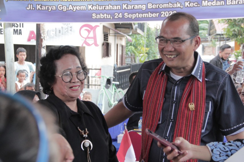 Saat Sosialisasi Perda SK, Antonius Tumanggor Respon Langsung Keluhan Warga Karang Berombak soal Jalan dan Becak Sampah