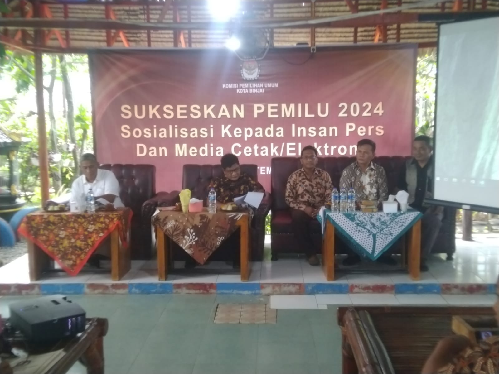Mensukseskan Pemilu 2024, KPU Kota Binjai Lakukan Sosialisasi Kepada Insan Pers Unit Kota Binjai