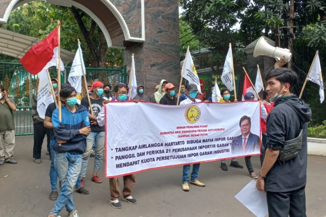 DPP KAMPAK Desak Kejagung Usut Airlangga Hartarto Terkait Dugaan Mafia Impor Garam