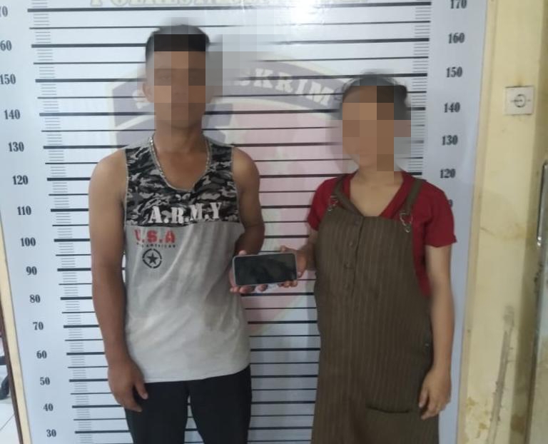 Kesal HP Diperbaiki Rusak Lagi, Pasutri Nyolong HP Penjaga Counter