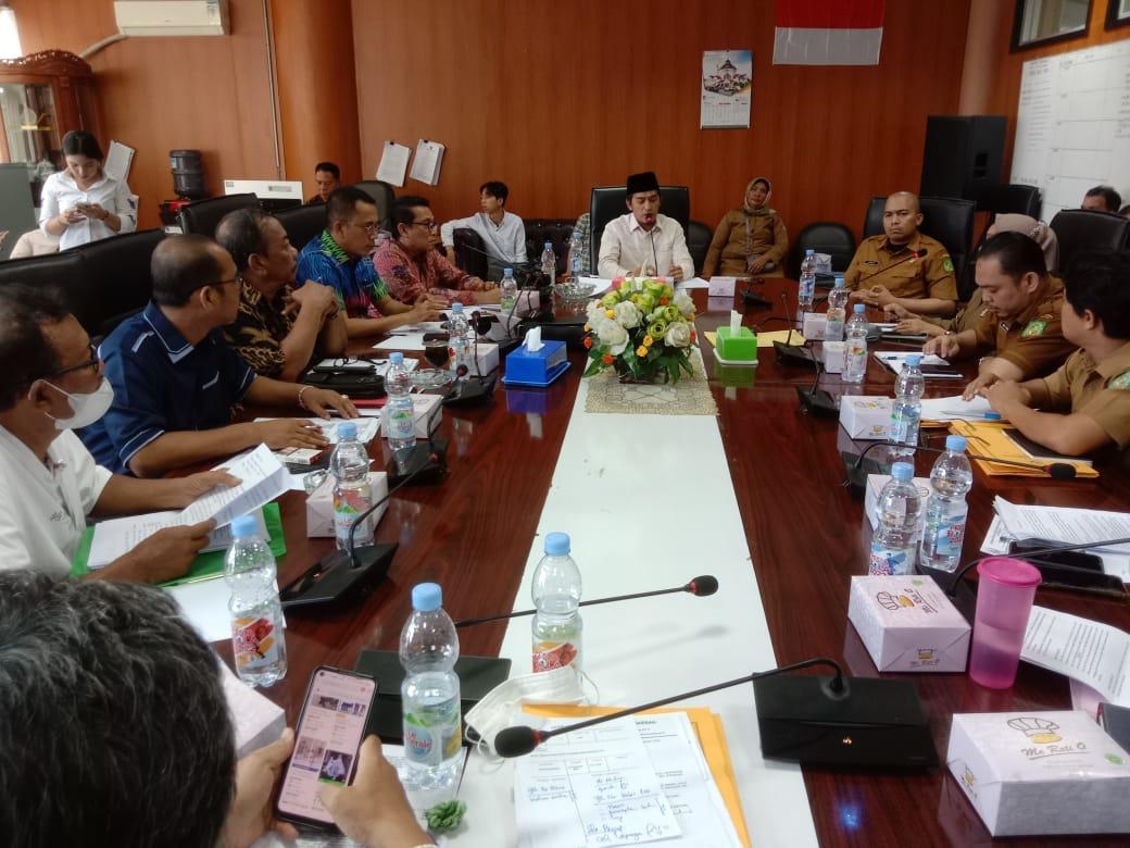Saat RDP Komisi IV DPRD Medan dengan Dinas PU, Warga Kecam Pengerjaan Proyek Penggorekan Parit di Sidorejo