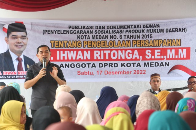 Sosialisasi Perda Pengelolaan Sampah, Ihwan Ritonga Ajak Warga Kelurahan Martubung dan Denai Awasi Drainase