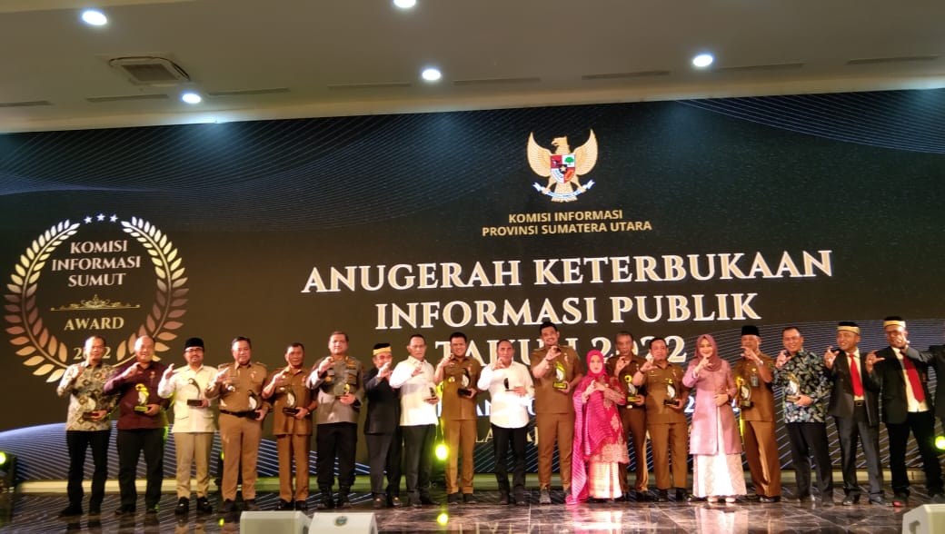 Langkat Terima Anugerah Award Keterbukaan Publik 2022