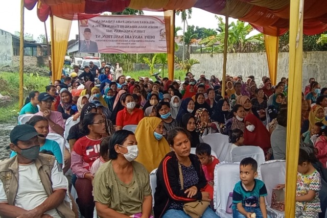 Anggota DPRD Medan, Dedy Aksyari Nasution saat reses di Jalan Jermal IV, Medan Denai.