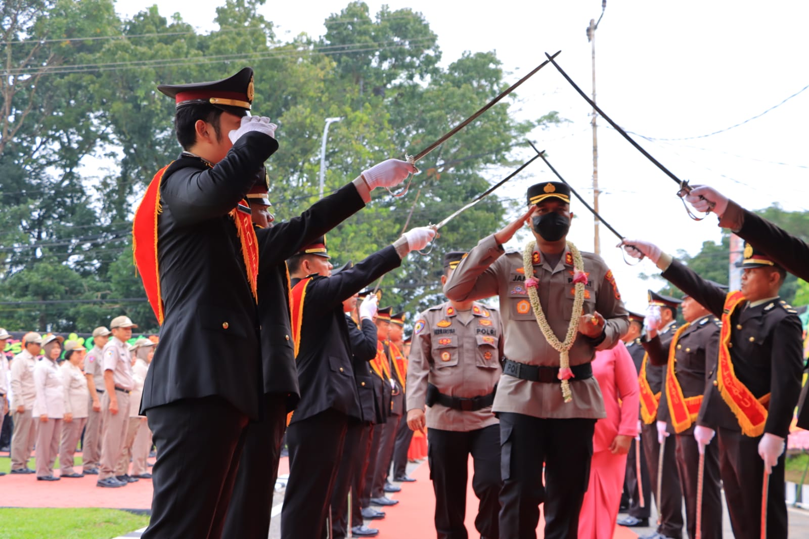 Sambut Kapolres Baru, Polres Labuhanbatu Gelar Upacara Farewell Parade