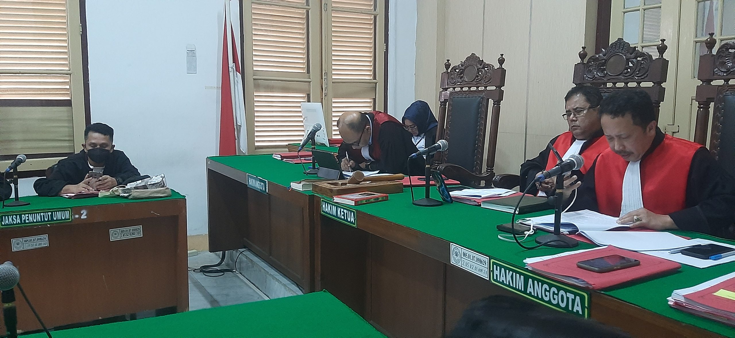 Jual Cincin Batu Berlian Palsu, Lie Joen Pin Divonis 2 Tahun Penjara