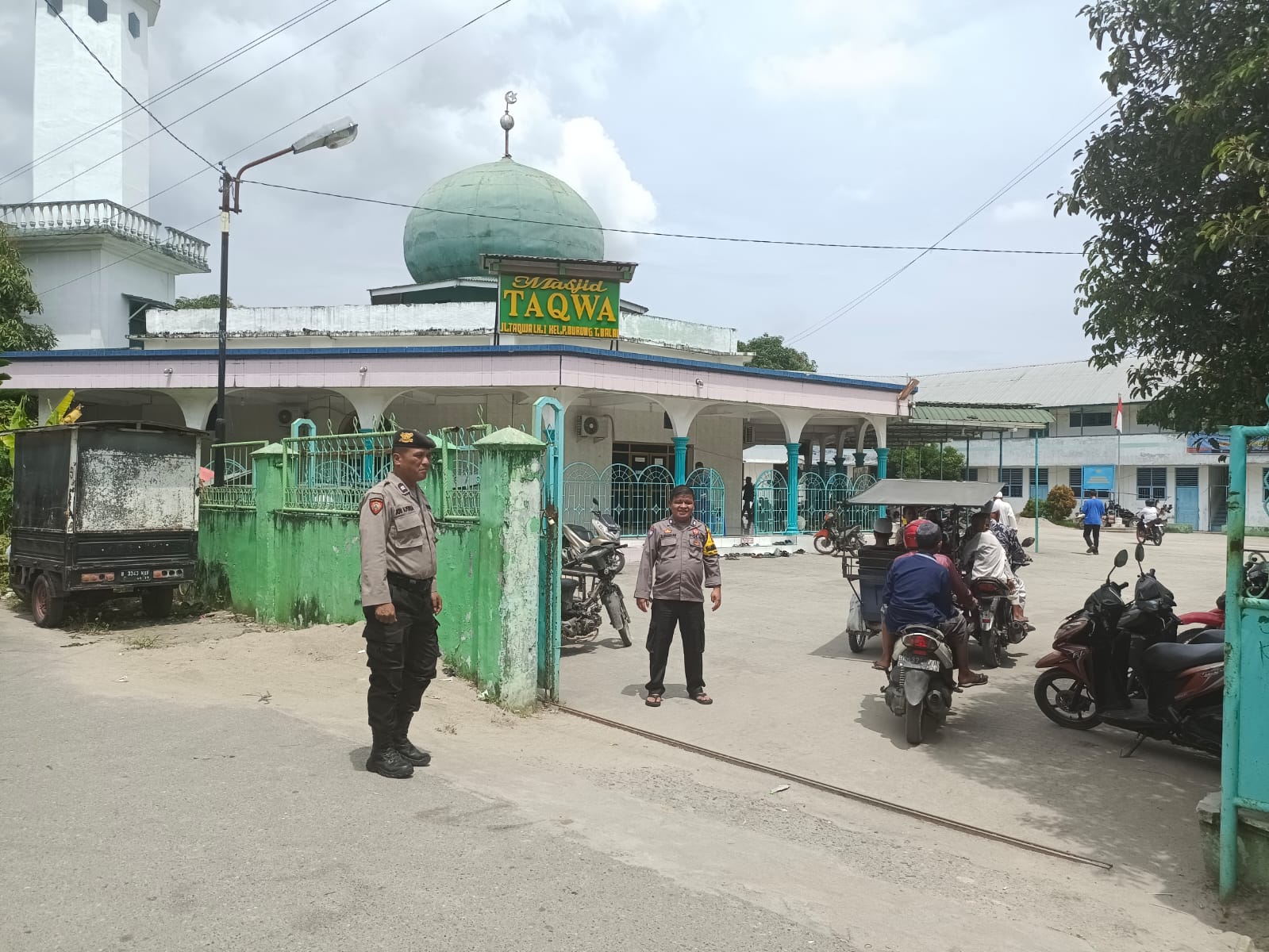Personil Polres Tanjung Balai Laksanakan Apel Dan Giat Pengamanan Sholat Jumat