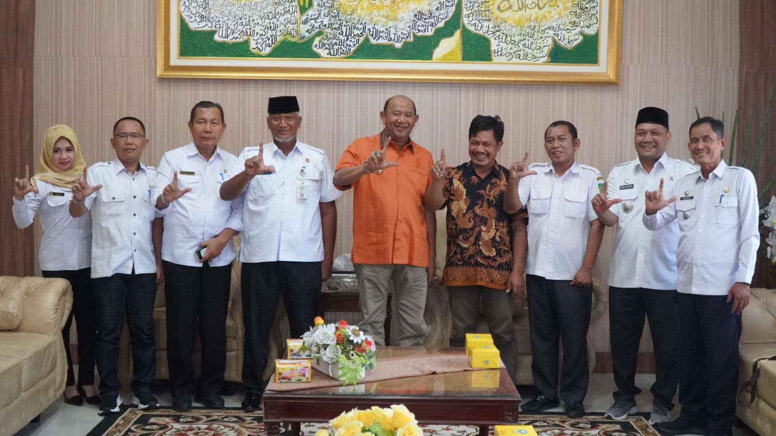 Syah Afandin Terima Audiensi Dari Asosiasi Guru Agama Islam Dan Persatuan Tukang Bakso