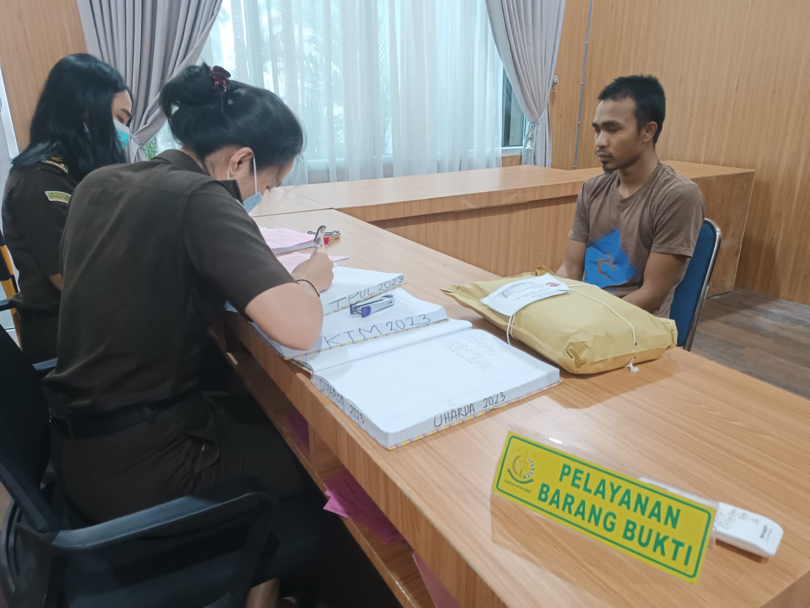 Kejari Madan Terima Pelimpahan Tahap II, Tersangka Kasus Ganja 1,3 Ton