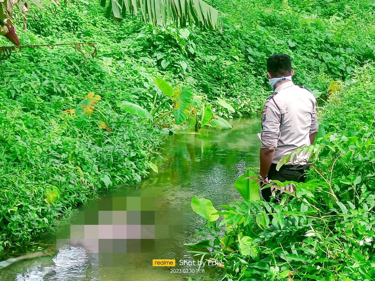 Sesosok Mayat Tanpa Busana Ditemukan Di Parit Perkebunan 