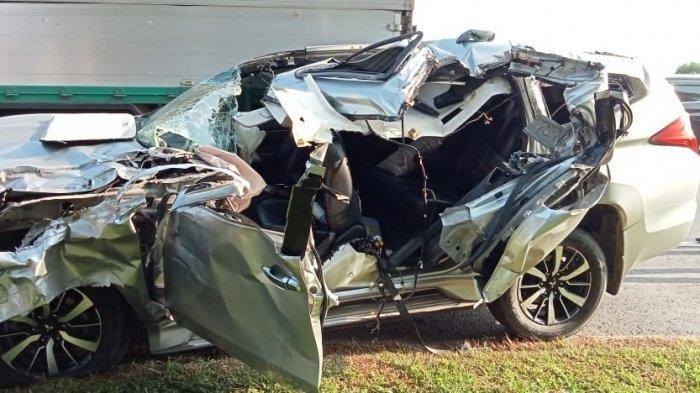 Kecelakaan di Tol Medan-Tebingtinggi, Mobil Honda HR-V Tabrak Truk, 2 Orang Tewas Terjepit