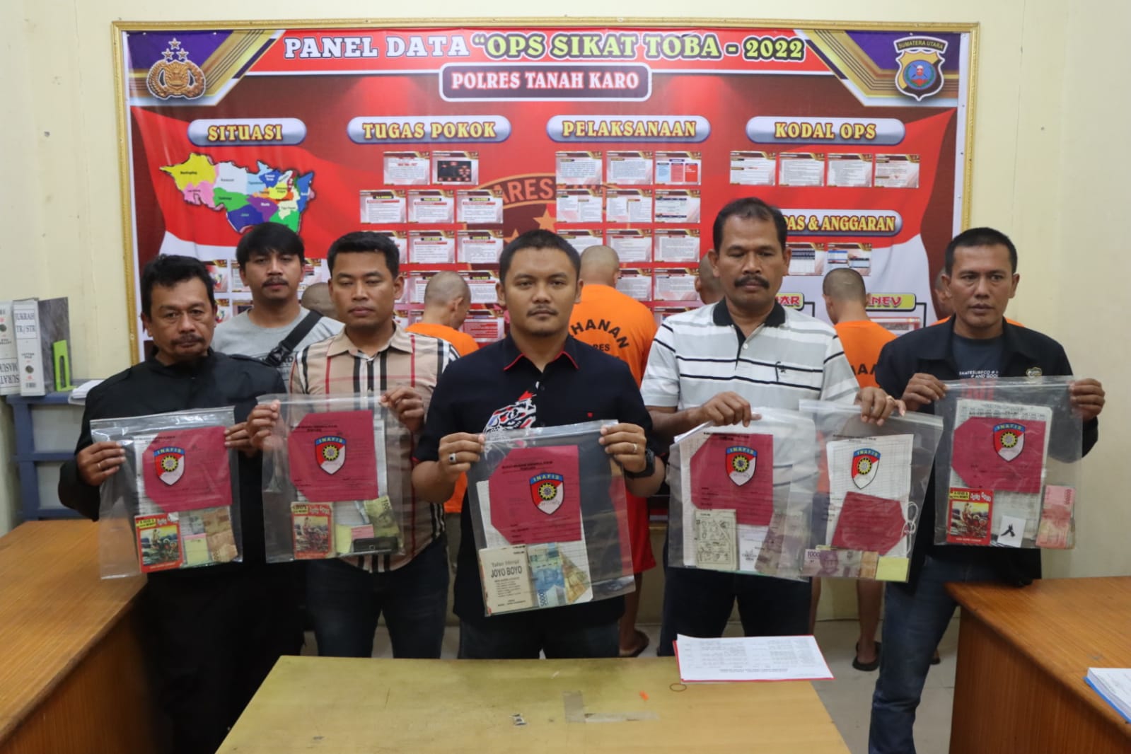 Polres Tanah Karo Tangkap Enam Pelaku Perjudian