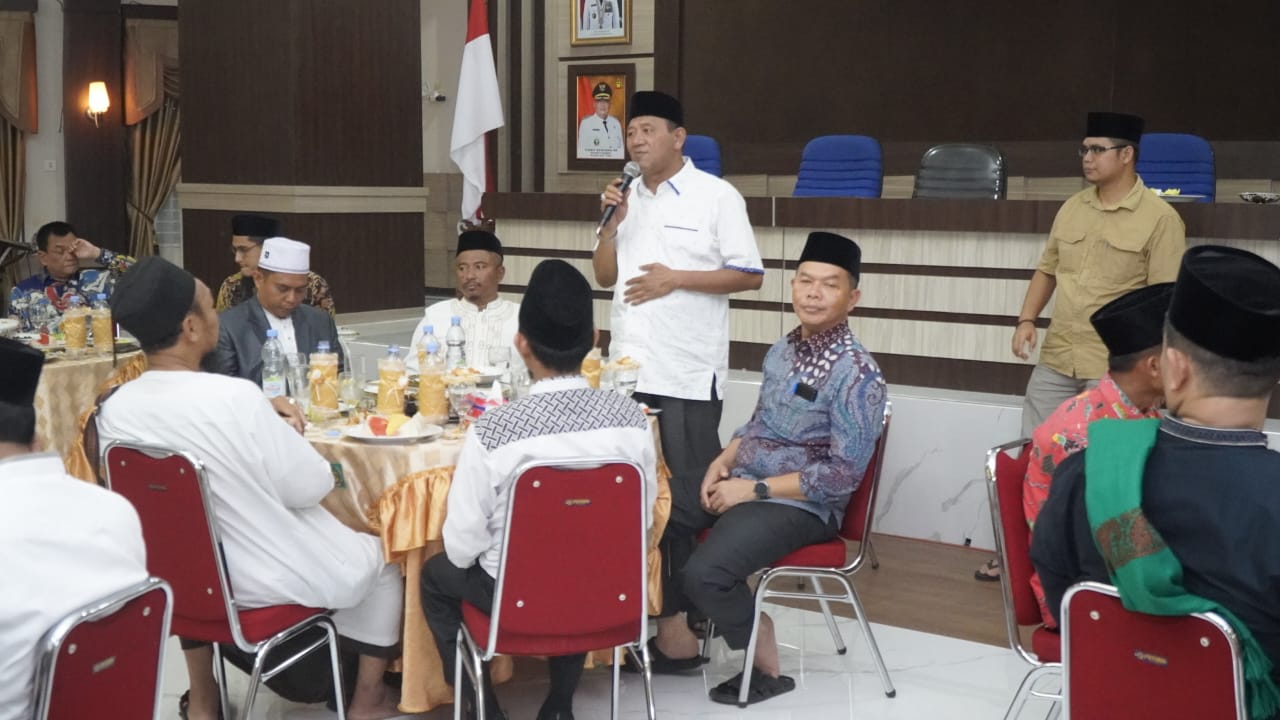 Buka Puasa Bersama, Ulama & Pimpinan Ponpes Langkat Do’akan Afandin Terus Pimpin Langkat