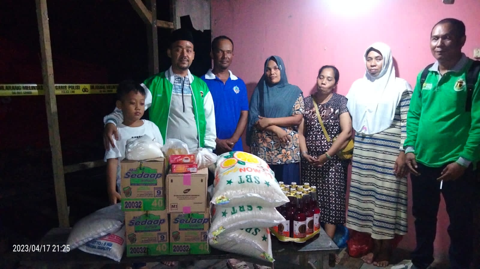 Bacalek Baskara Surbakti Bantu Korban Kebakaran Di Kecamatan Pangkalan Susu 