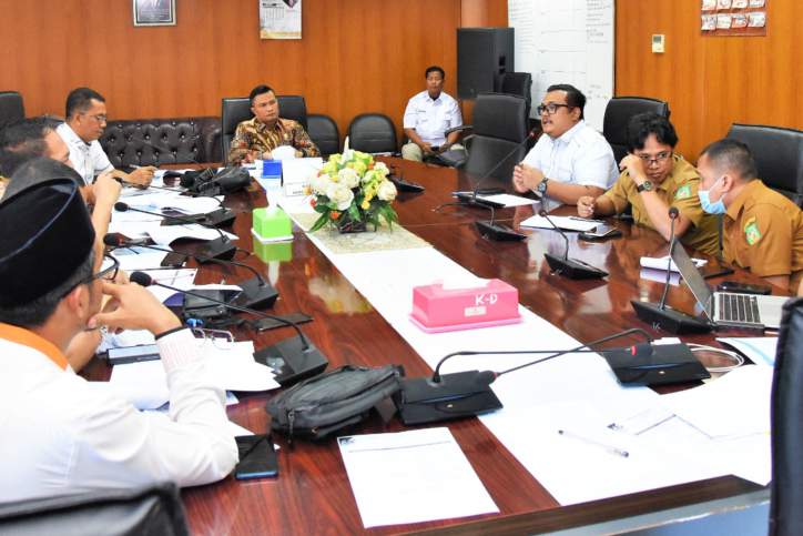 Evaluasi Kinerja Triwulan, Komisi 4 DPRD Medan Rapat Bersama OPD