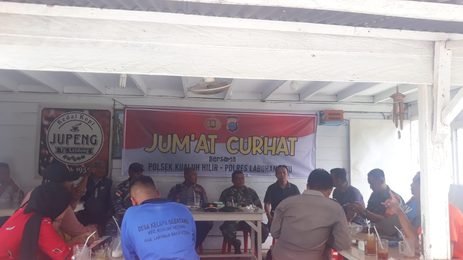 Jumat Curhat Bersama Polsek Kualuh Hilir Di Warung Kopi Pak Jupeng 